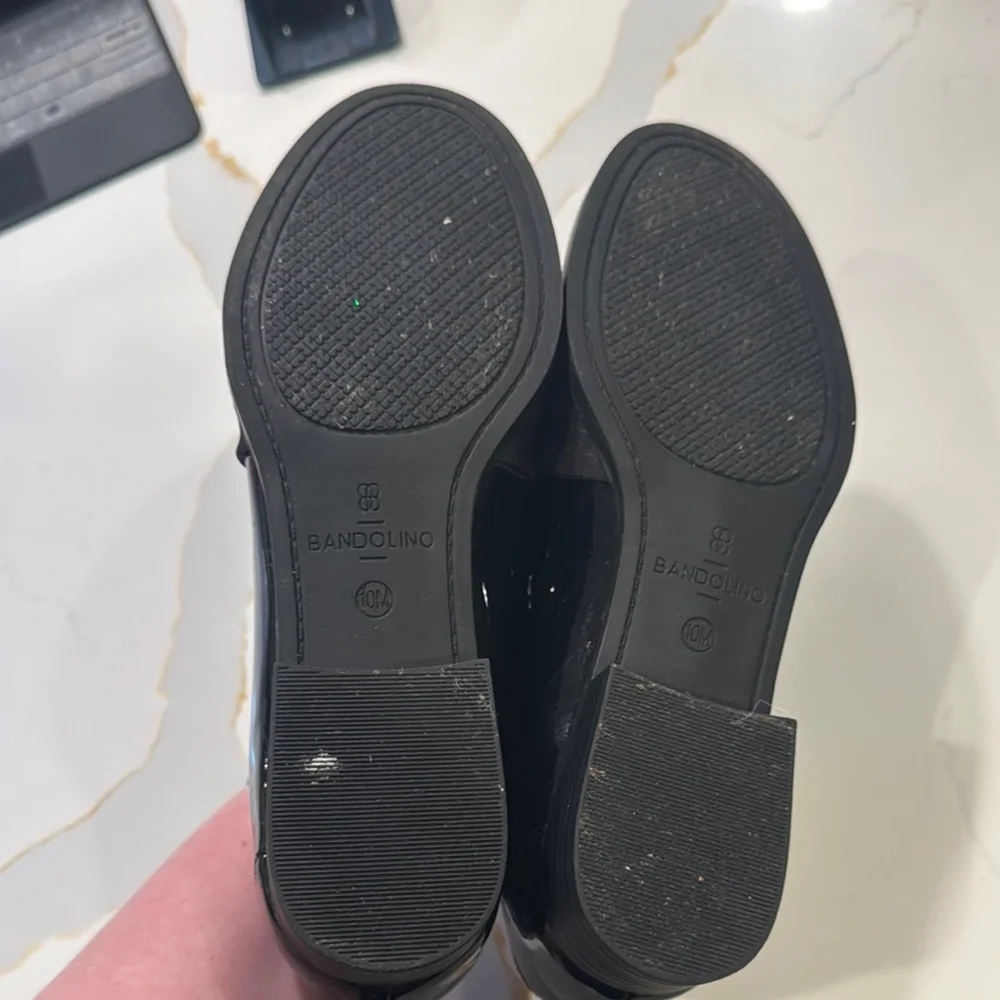 Bandolino Black Loafers with Elegant Bow - Picture 6 of 6